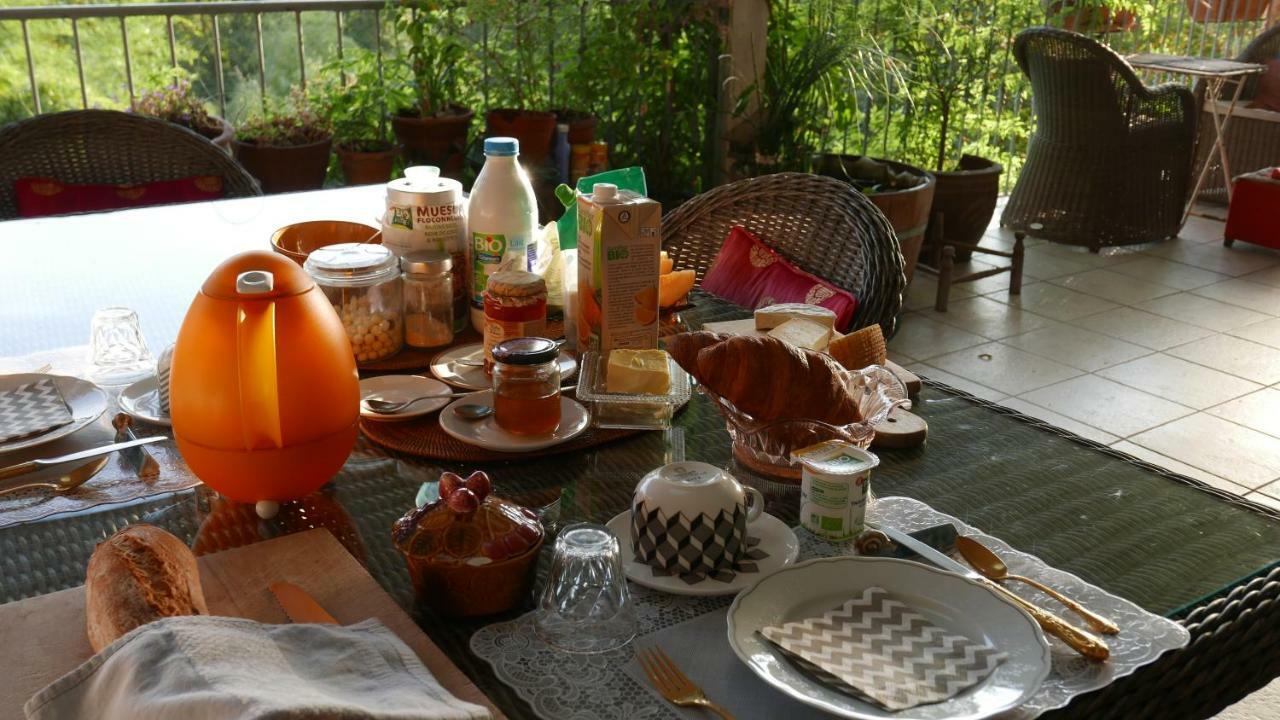 Le Dormeur Du Val Bed and Breakfast Le Mas-dʼAgenais Eksteriør billede
